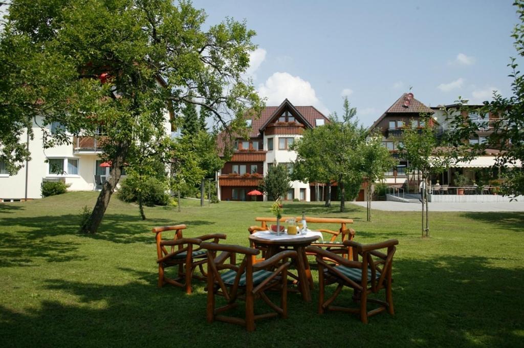 Landgasthof Loewen Neubulach المظهر الخارجي الصورة