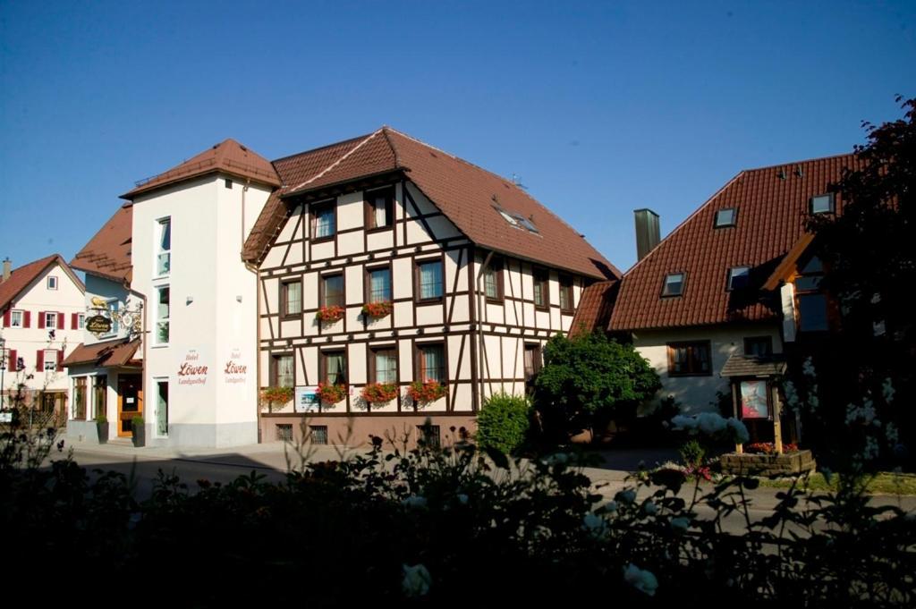 Landgasthof Loewen Neubulach المظهر الخارجي الصورة